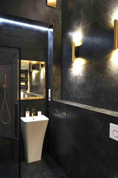 Apartament Glamour Prywatne Jacuzzi Starowislna Krakow Luaran gambar